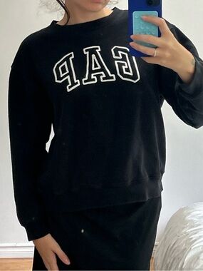 GAP Black Crewneck Logo Sweater